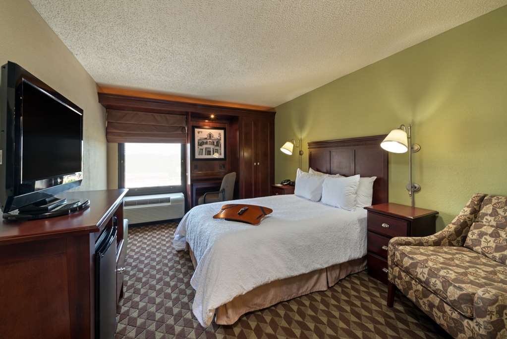 Hampton Inn Baton Rouge-I-10 & College Dr. Image