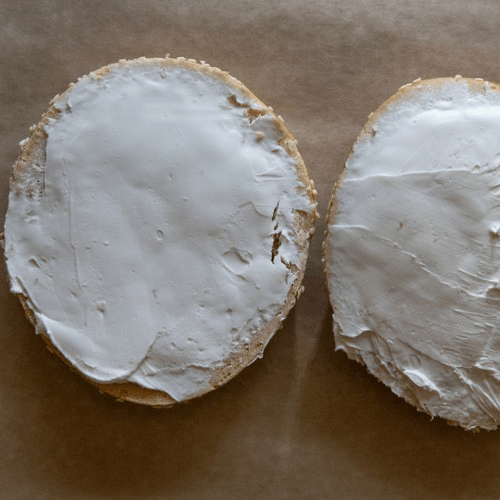 Bagel with Tofutti
