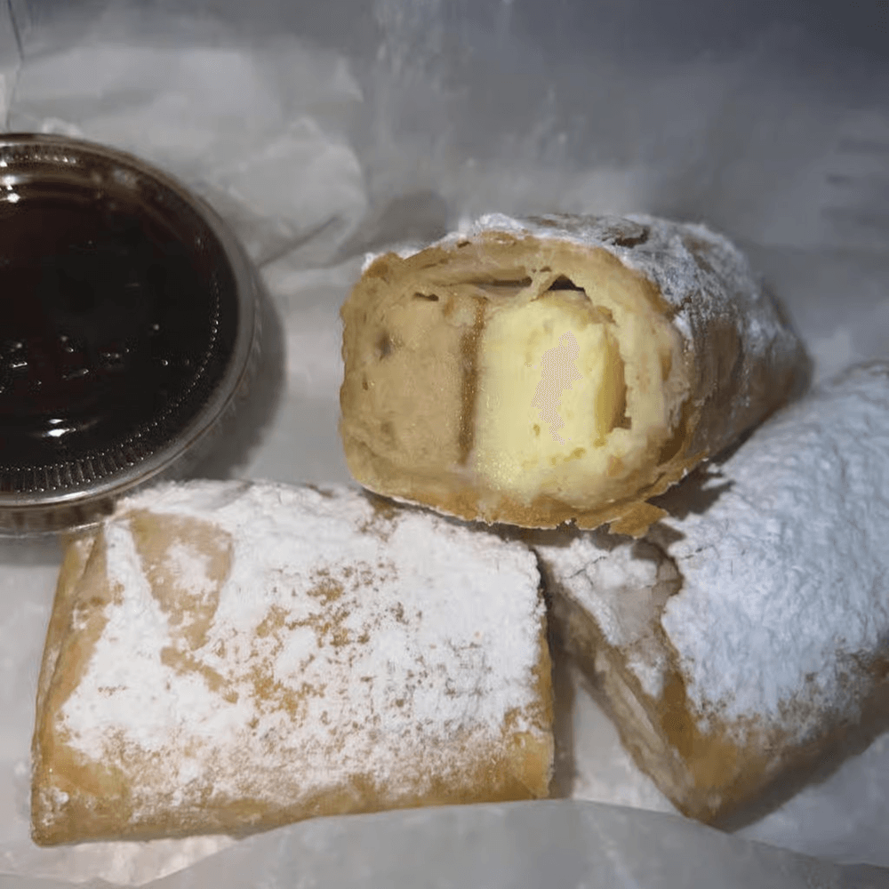 Fried Cheesecake Rolls