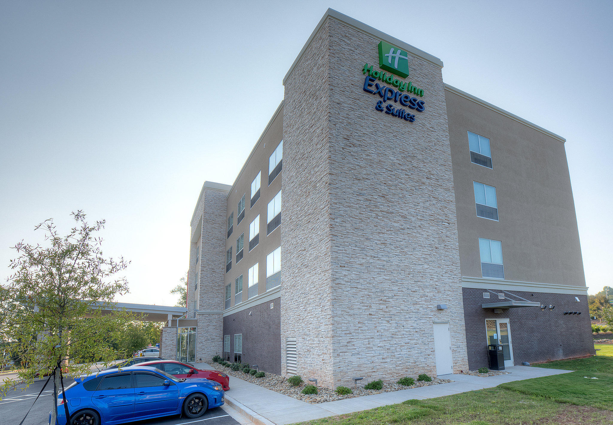 Holiday Inn Express & Suites Fort Mill Photo