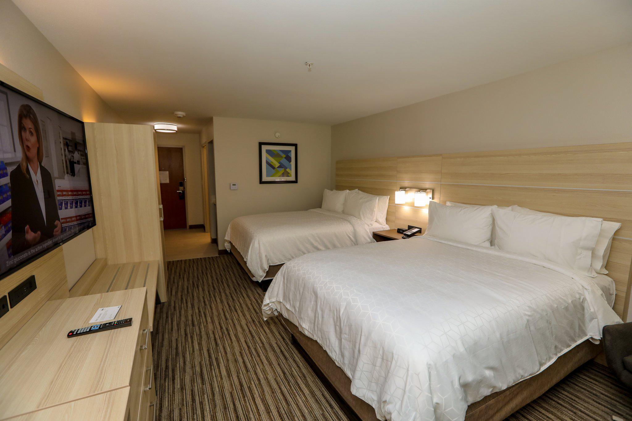 Holiday Inn Express Hillsboro I-35 by IHG Image