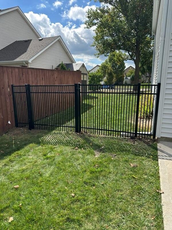 Top Rail Fence Naperville Image