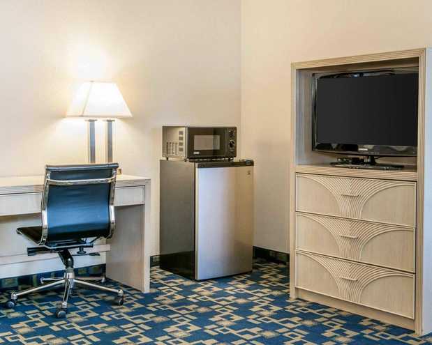 Images Quality Inn