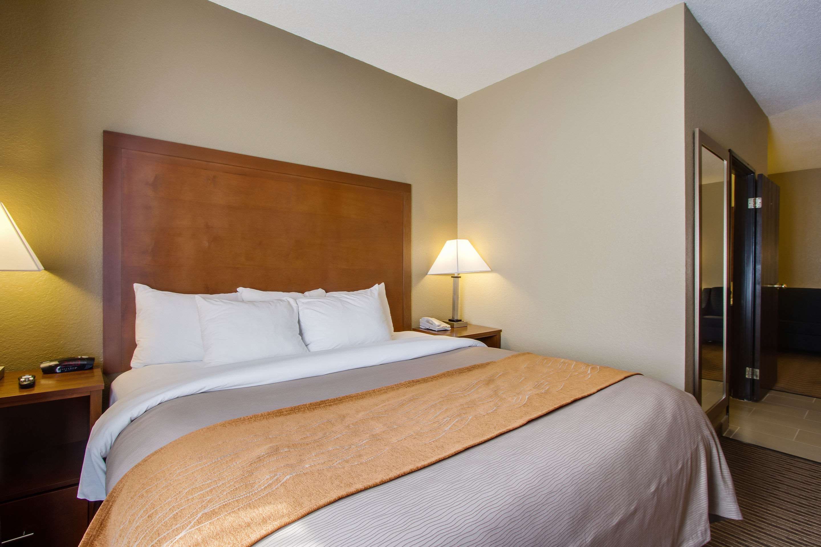 Comfort Inn & Suites Bellevue - Omaha Offutt Afb Photo