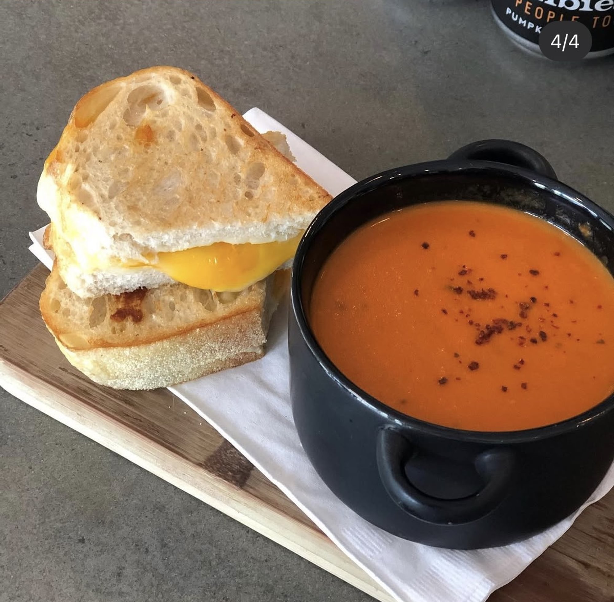 Grilled cheese & tomato soup