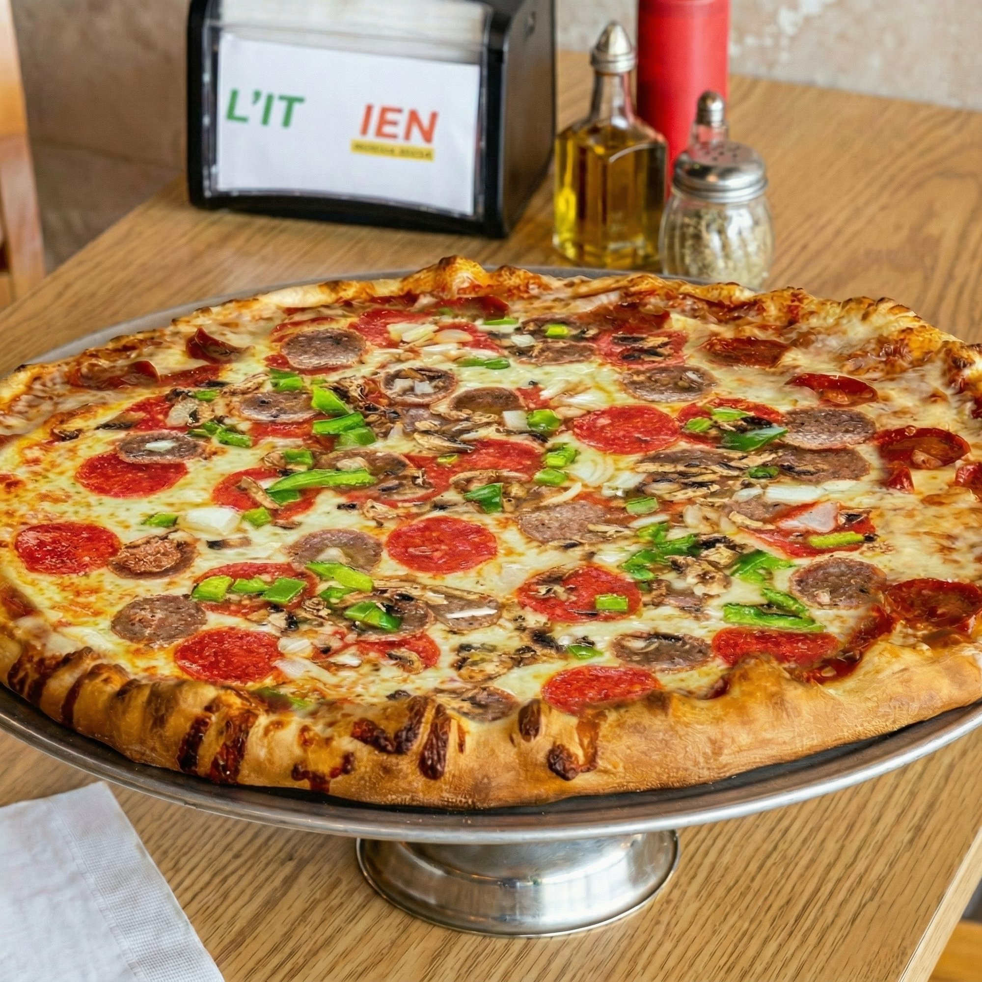 Deluxe Pizza