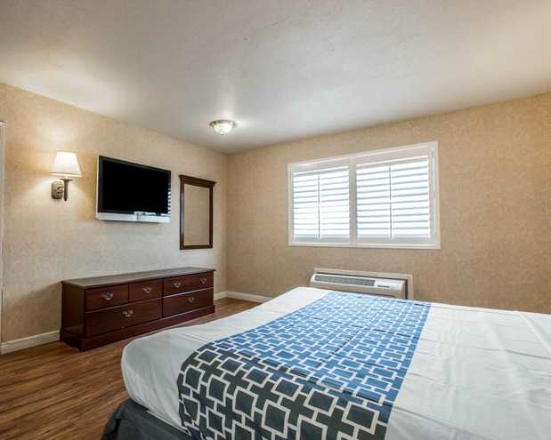 Images Econo Lodge