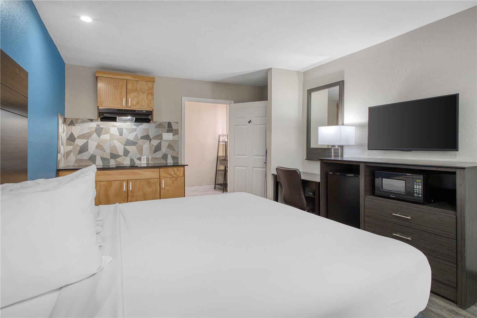 SureStay by Best Western Spring North Houston Image