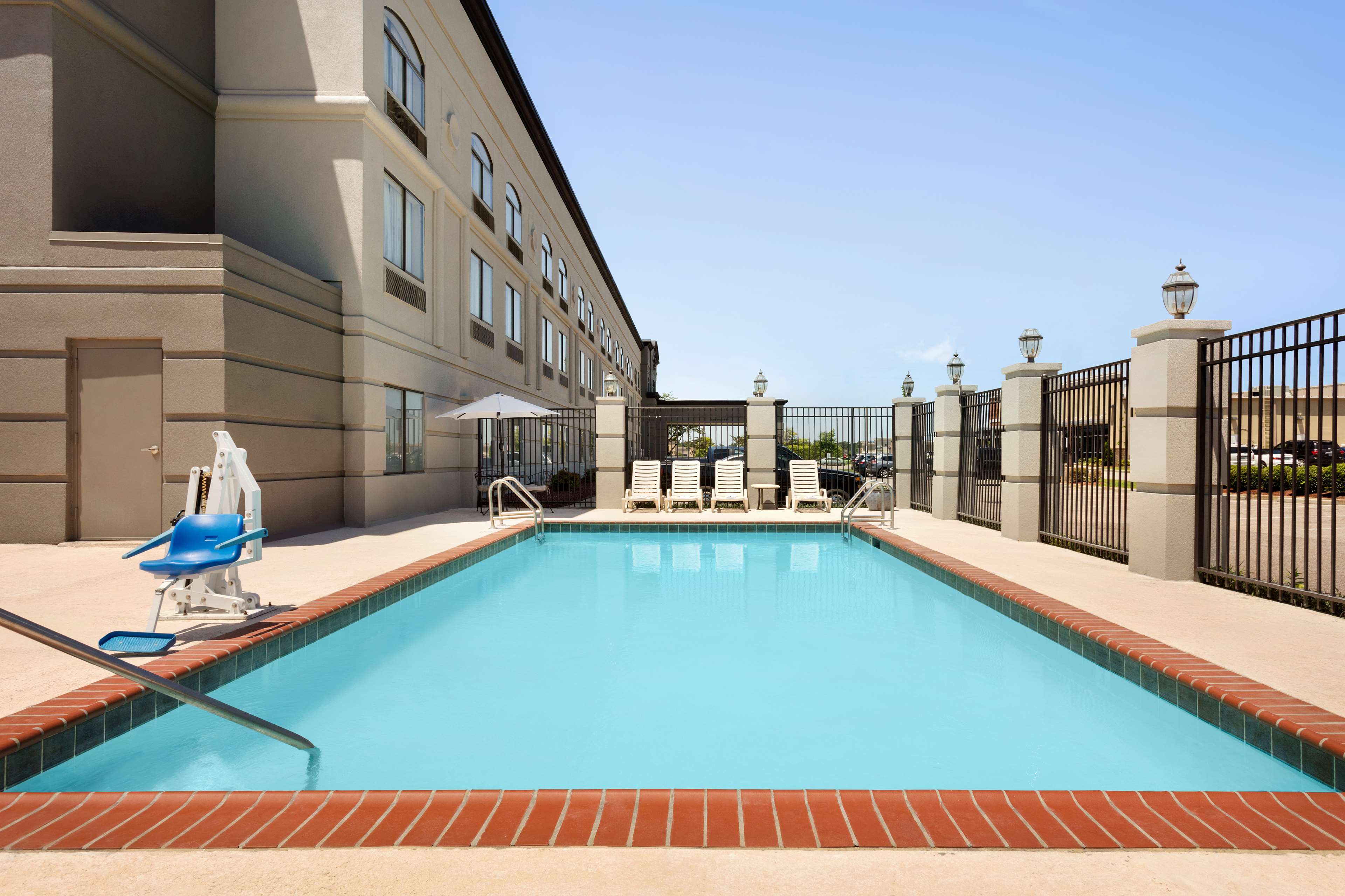 Country Inn & Suites by Radisson, Wolfchase-Memphis, TN Photo