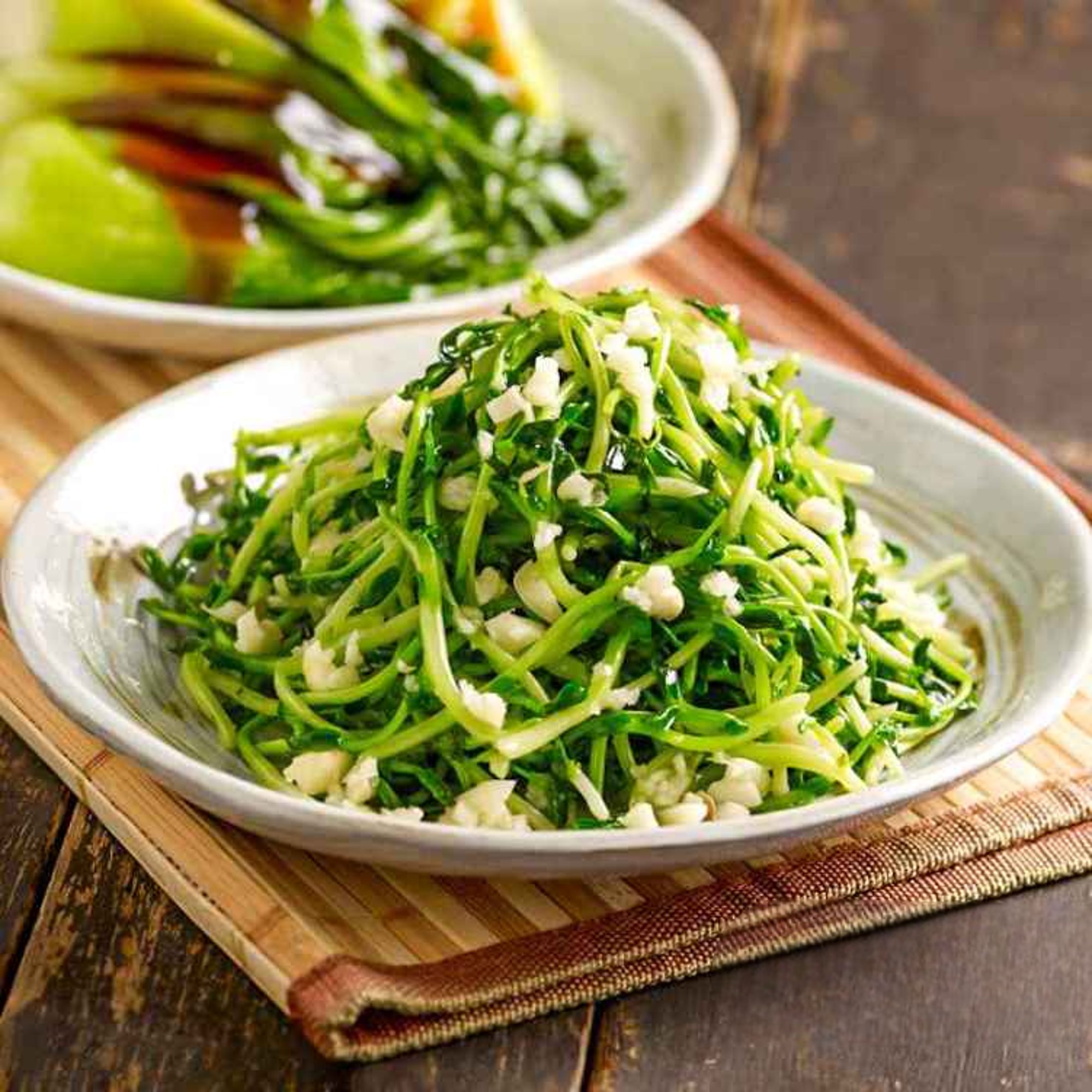 VG1. 蒜蓉豆苗/Pea Pod Stems w Minced Garlic
