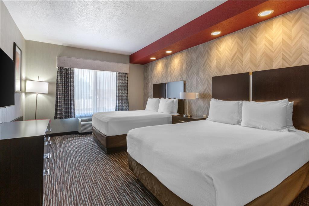 Best Western Plus Gallup Inn & Suites Image