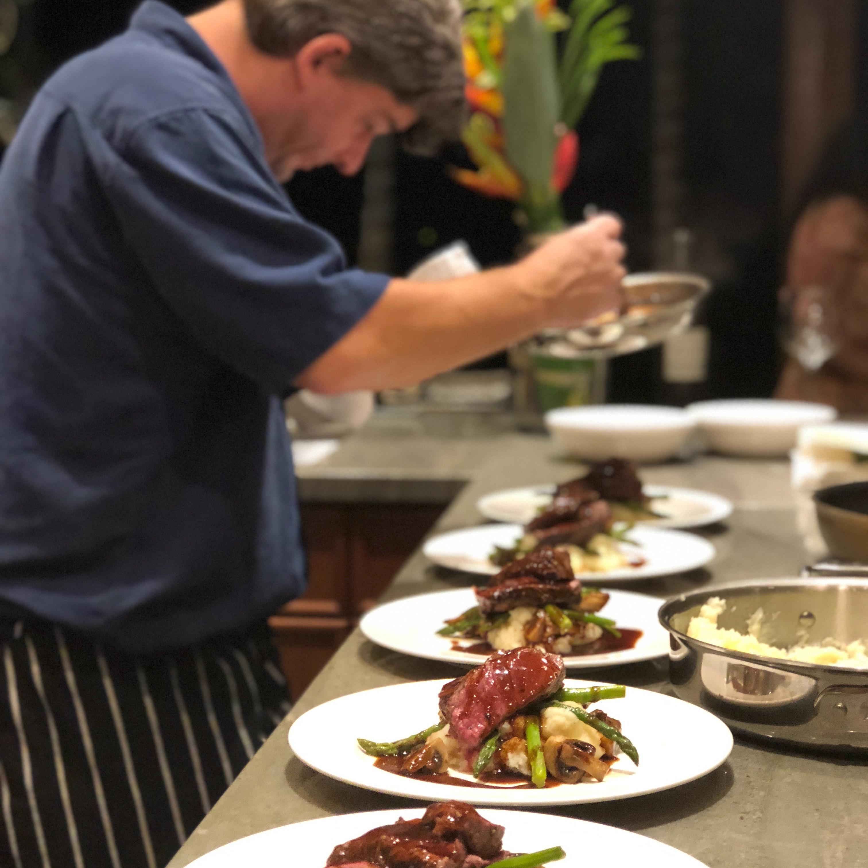 Custom Catering Hawaii Logo