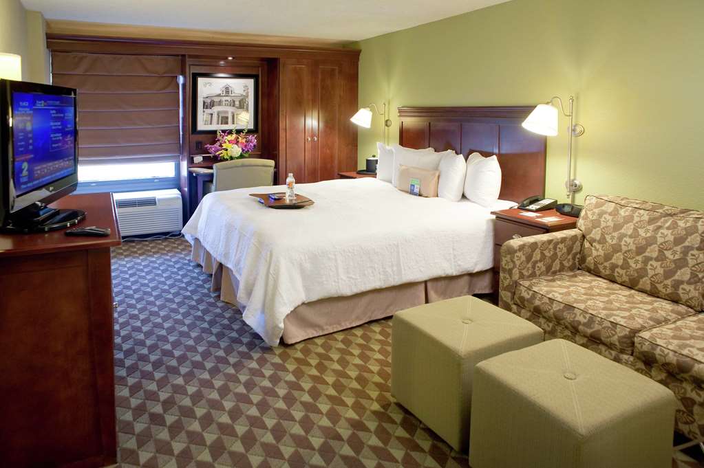 Hampton Inn Baton Rouge-I-10 & College Dr. Image