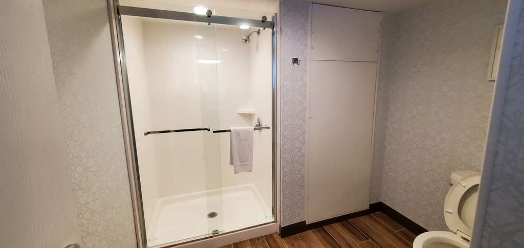 Hampton Inn Hillsville Image