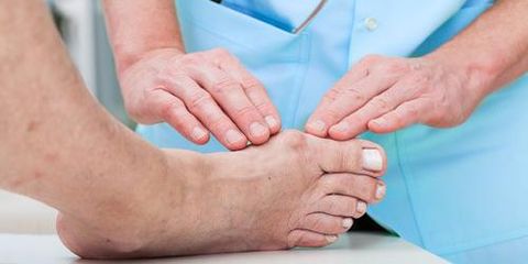 Top Reasons to See a Podiatrist for Foot Pain