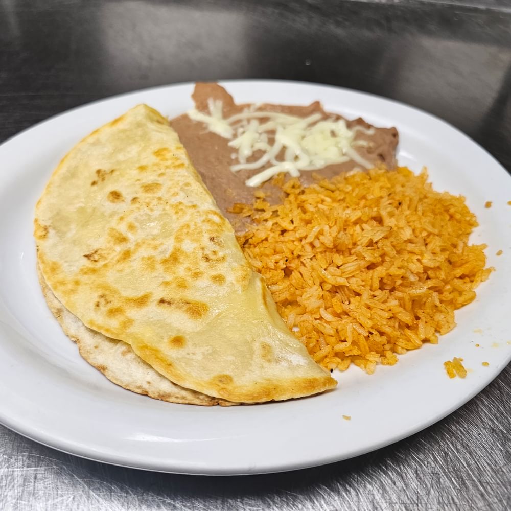 Quesadilla Lunch