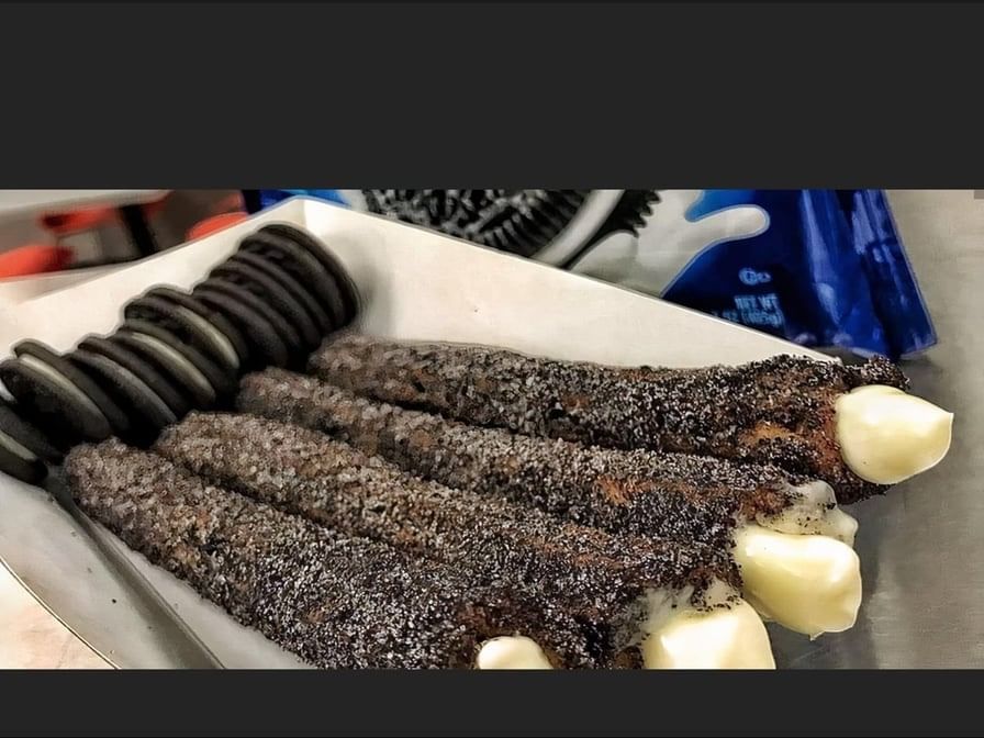 Oreo Filled (2pcs)