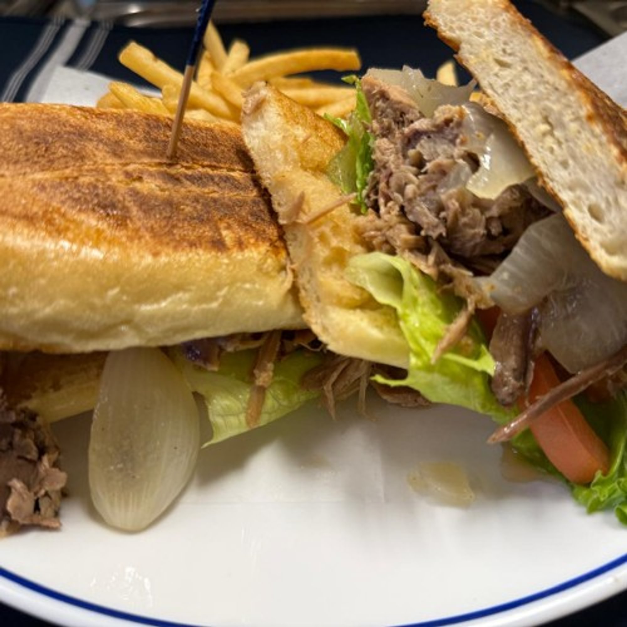 Pan Con Lechon