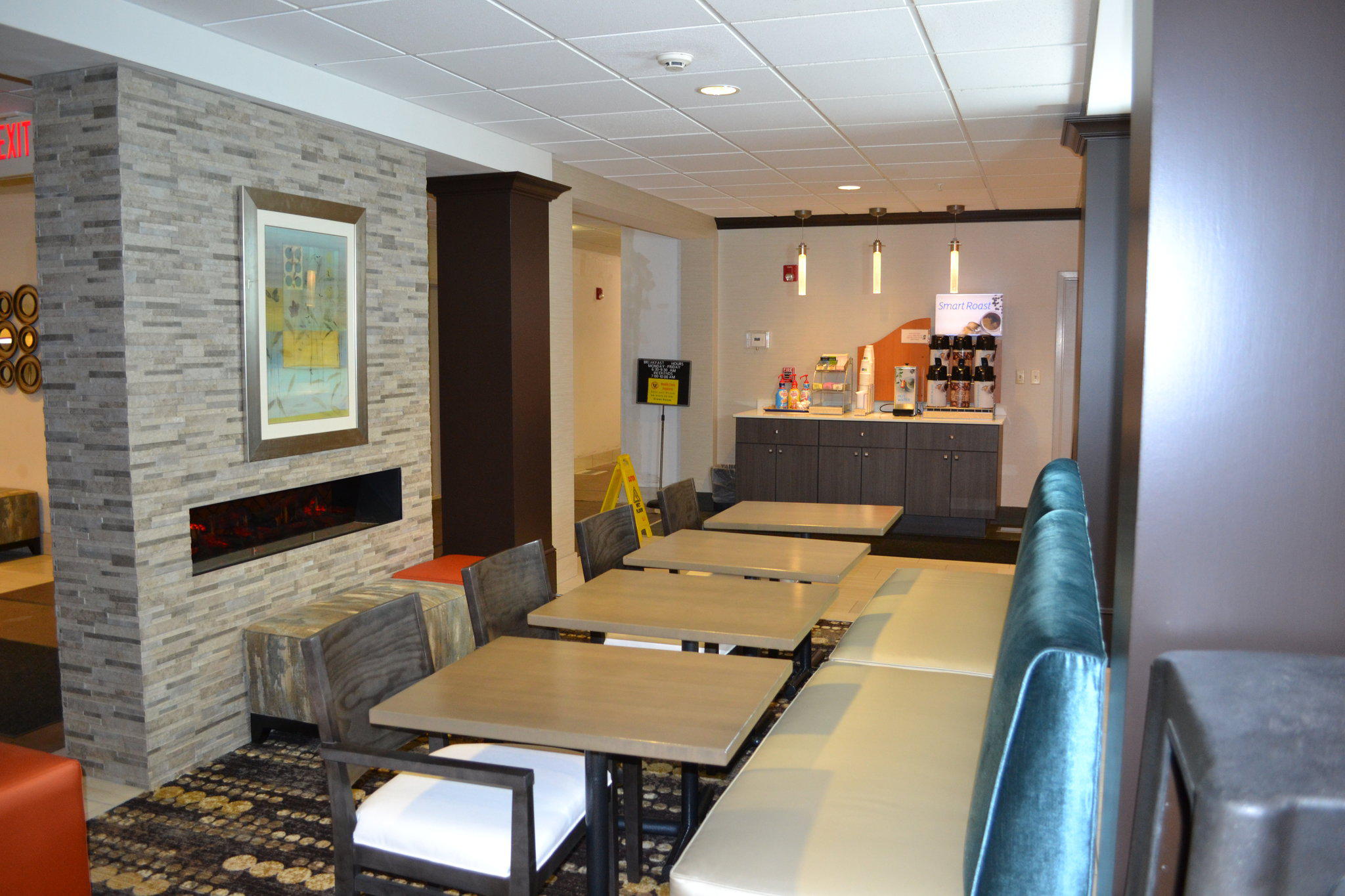 Holiday Inn Express & Suites Kent State University Photo