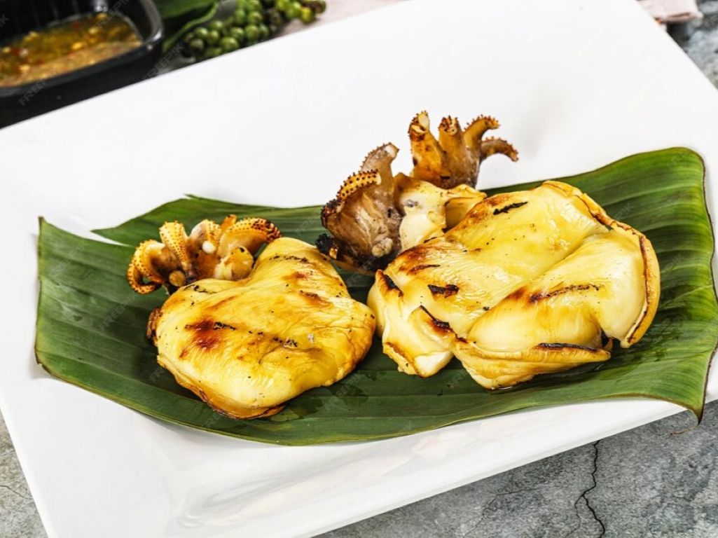 Cuttlefis w/ XO Sauce / Mực xào sốt XO / XO酱墨鱼