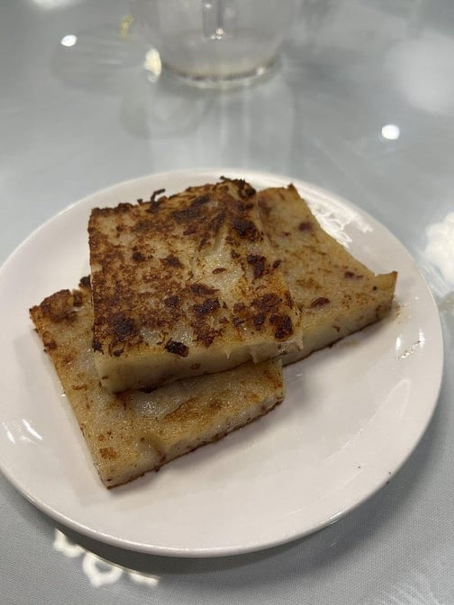 Pan - Fried Turnip Cake / 香煎蘿蔔糕