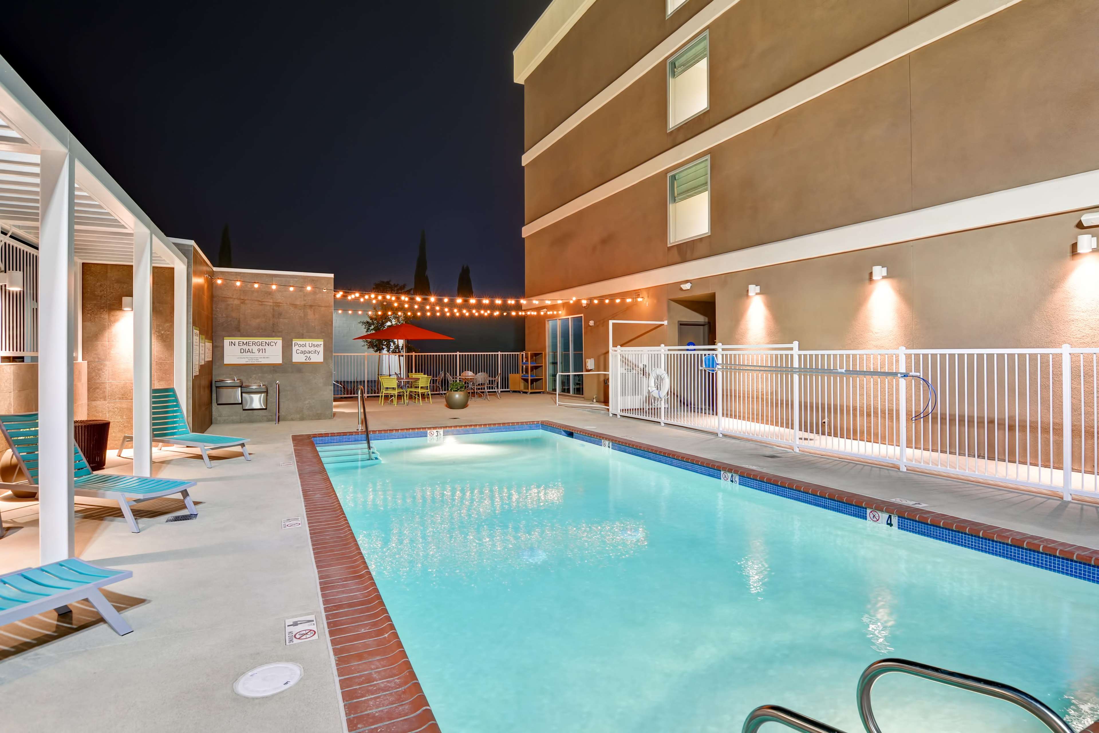 Home2 Suites by Hilton Azusa Photo