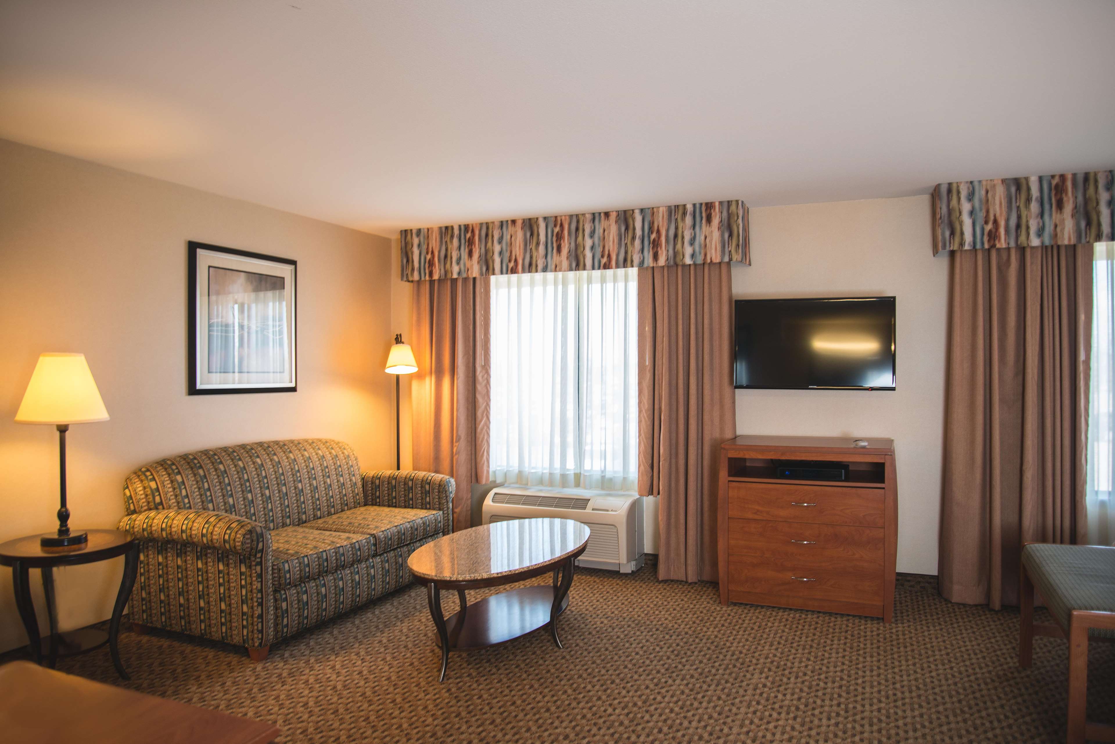 Hampton Inn & Suites Greeley Photo