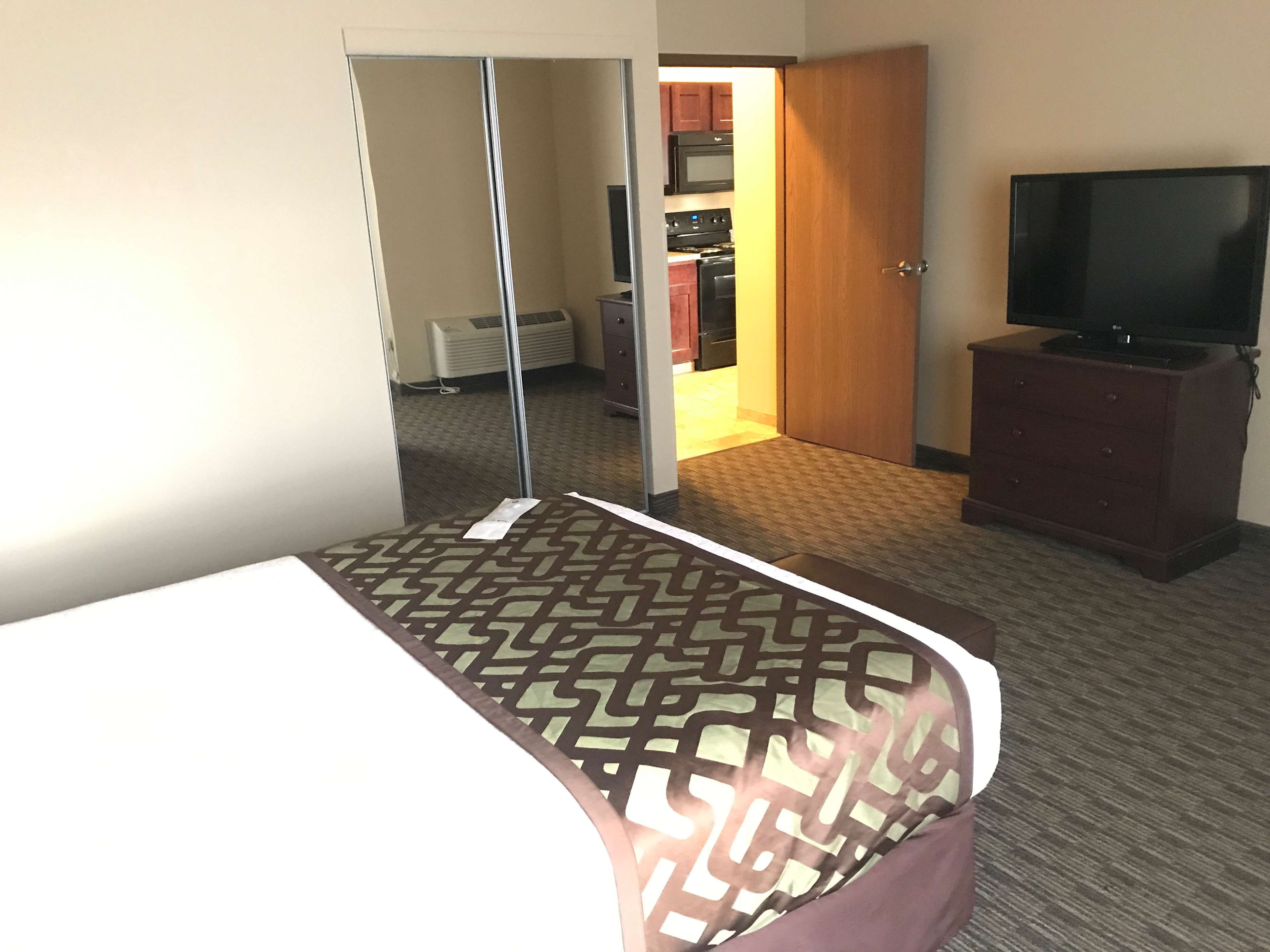 Accessible King Suite