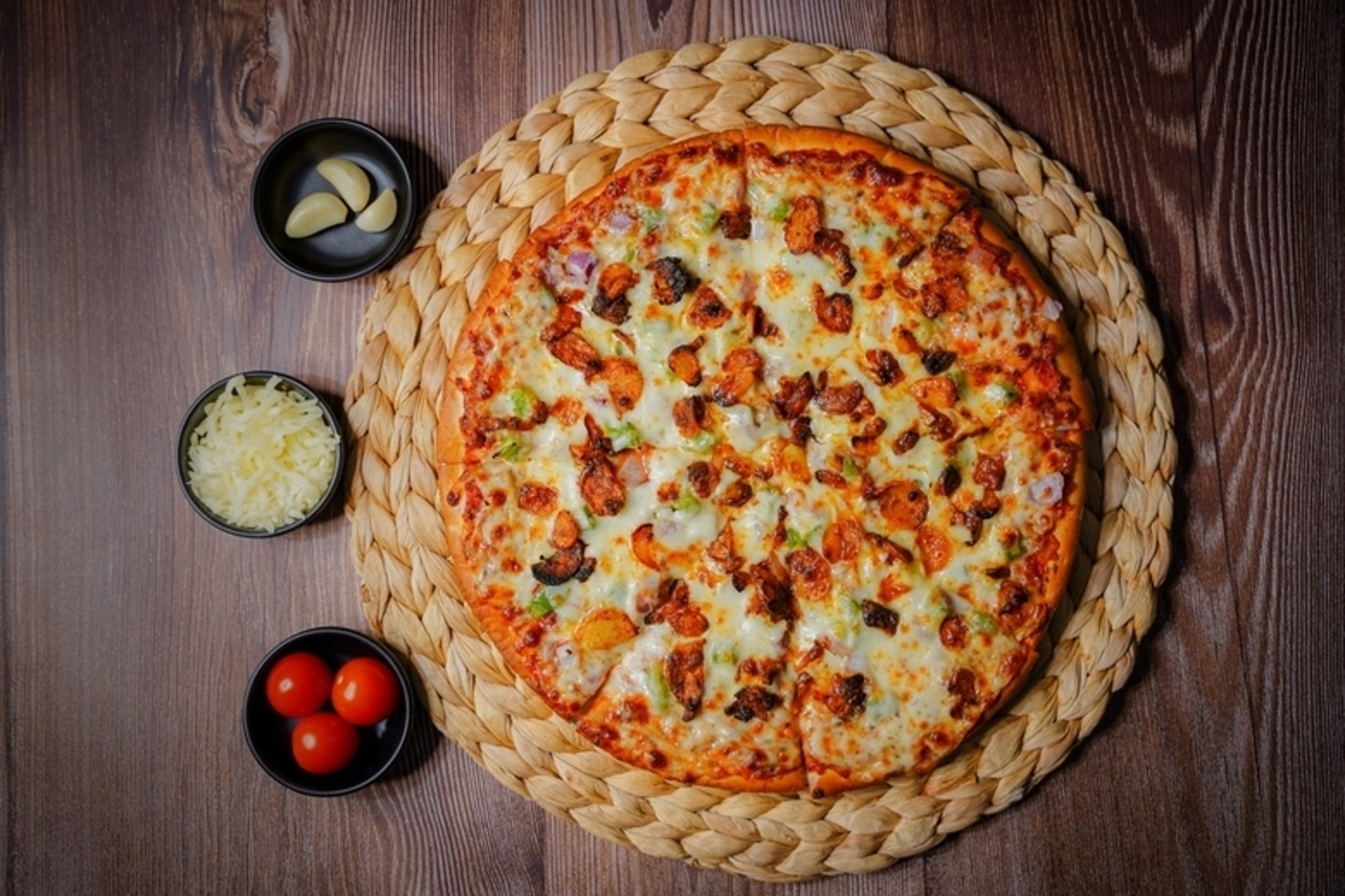 Garlic Veggie Pizza