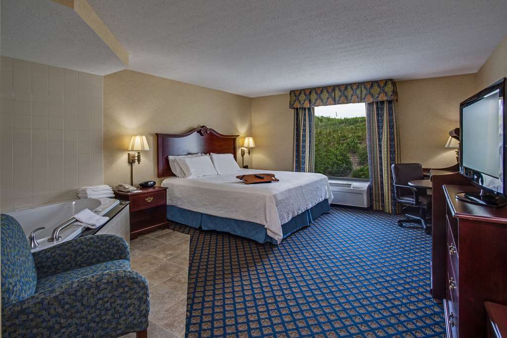 Hampton Inn Clearfield Image
