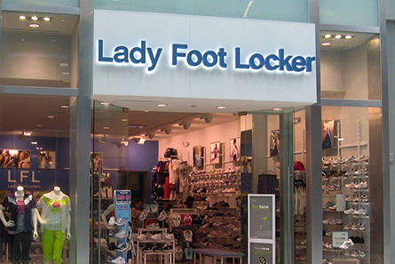 lady foot locker new balance