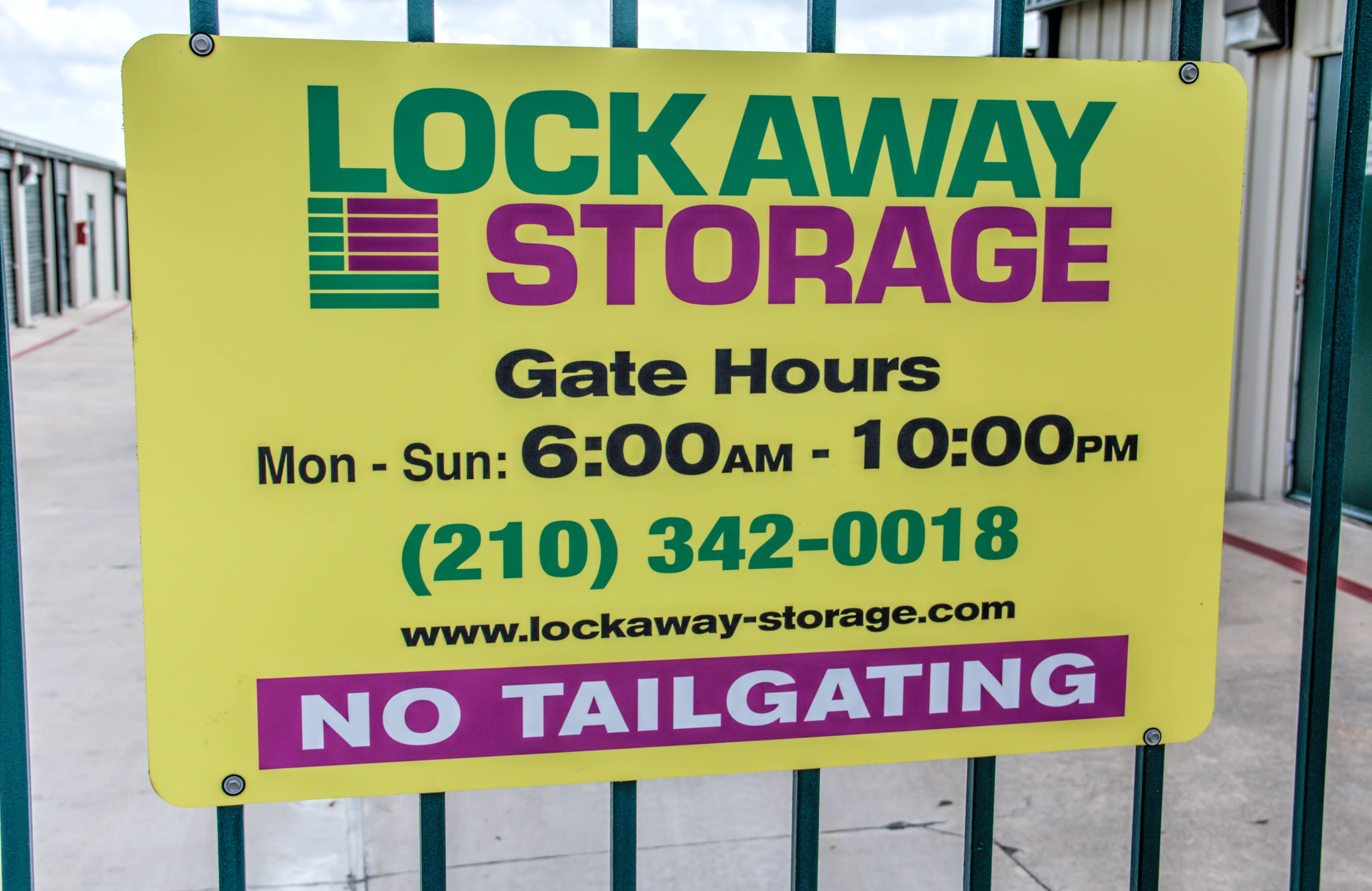 Lockaway Storage - Northwest Loop 410 Photo