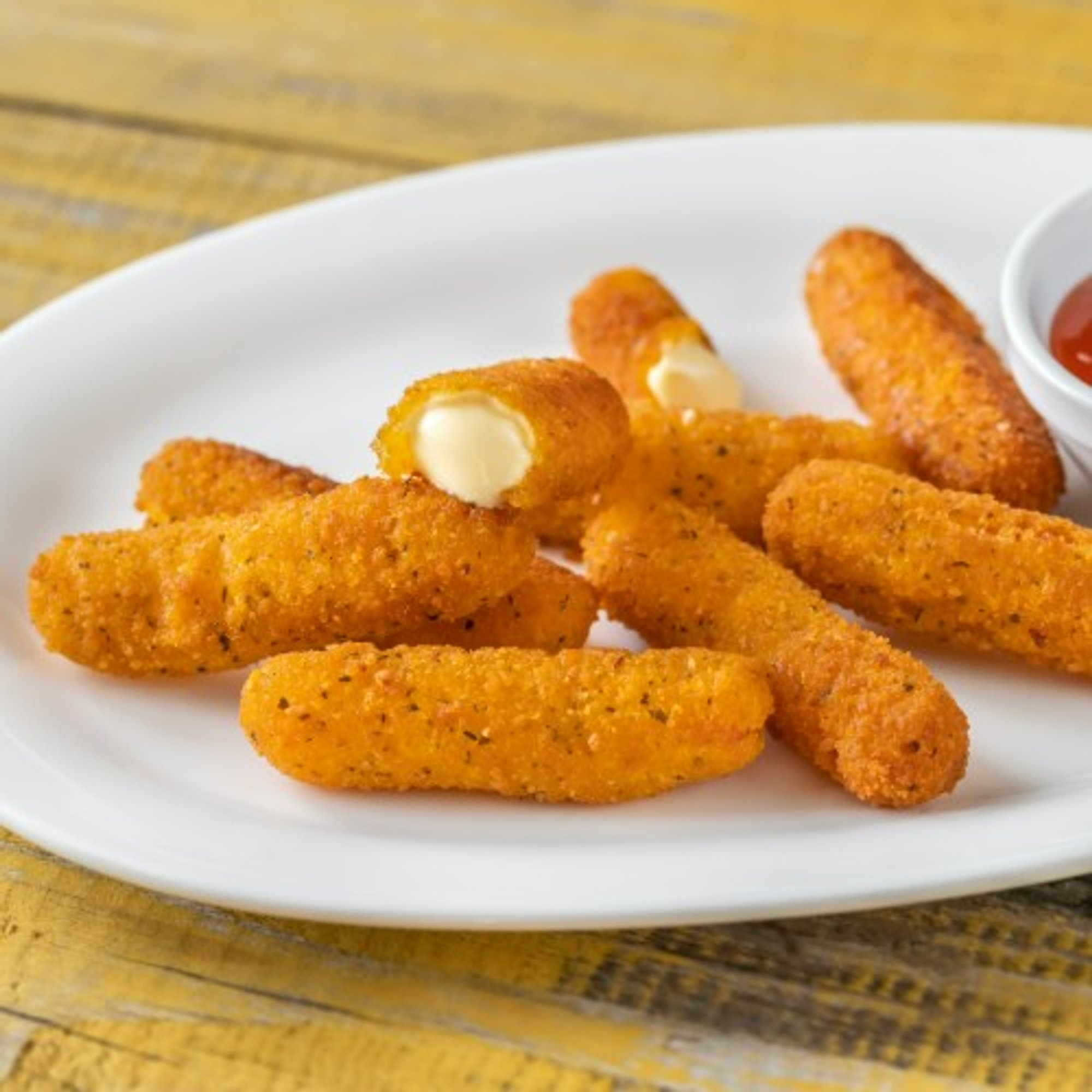 Cheese Sticks with Fries