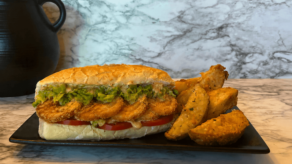 Shrimp Po’ Boy w/ Wedges