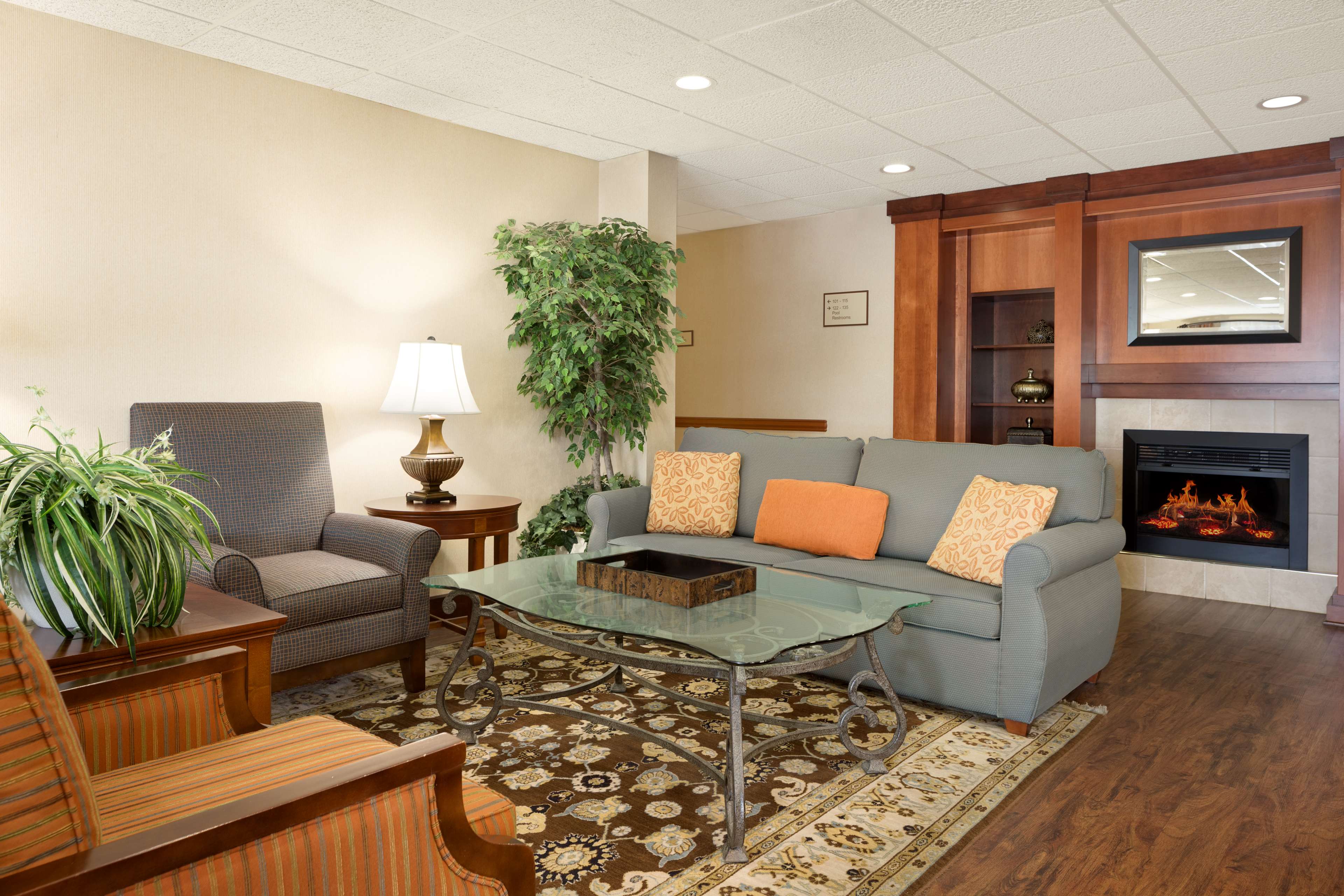 Country Inn & Suites by Radisson, Port Clinton, OH Photo