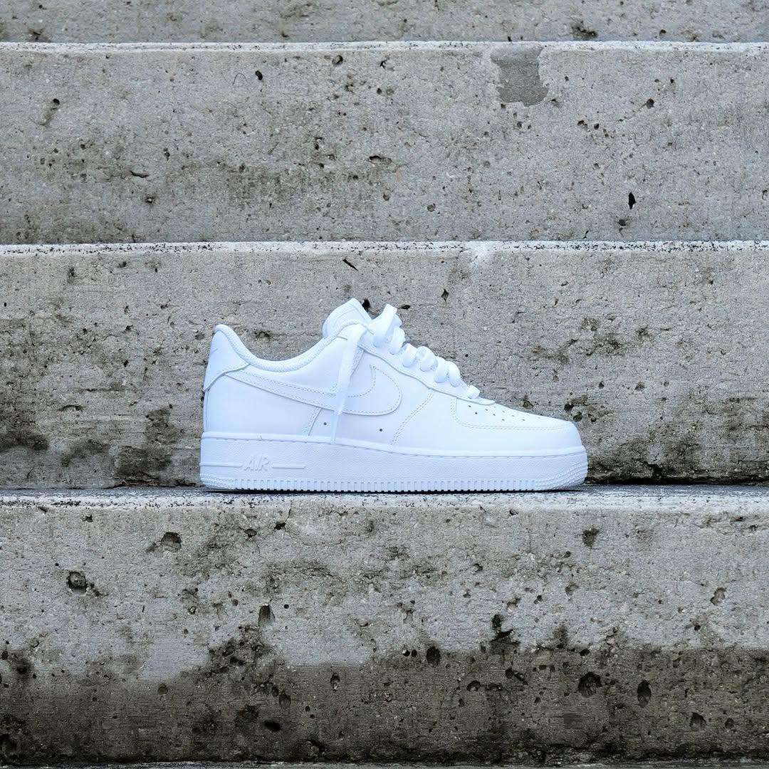 LGND Clothing & Perfumes Image