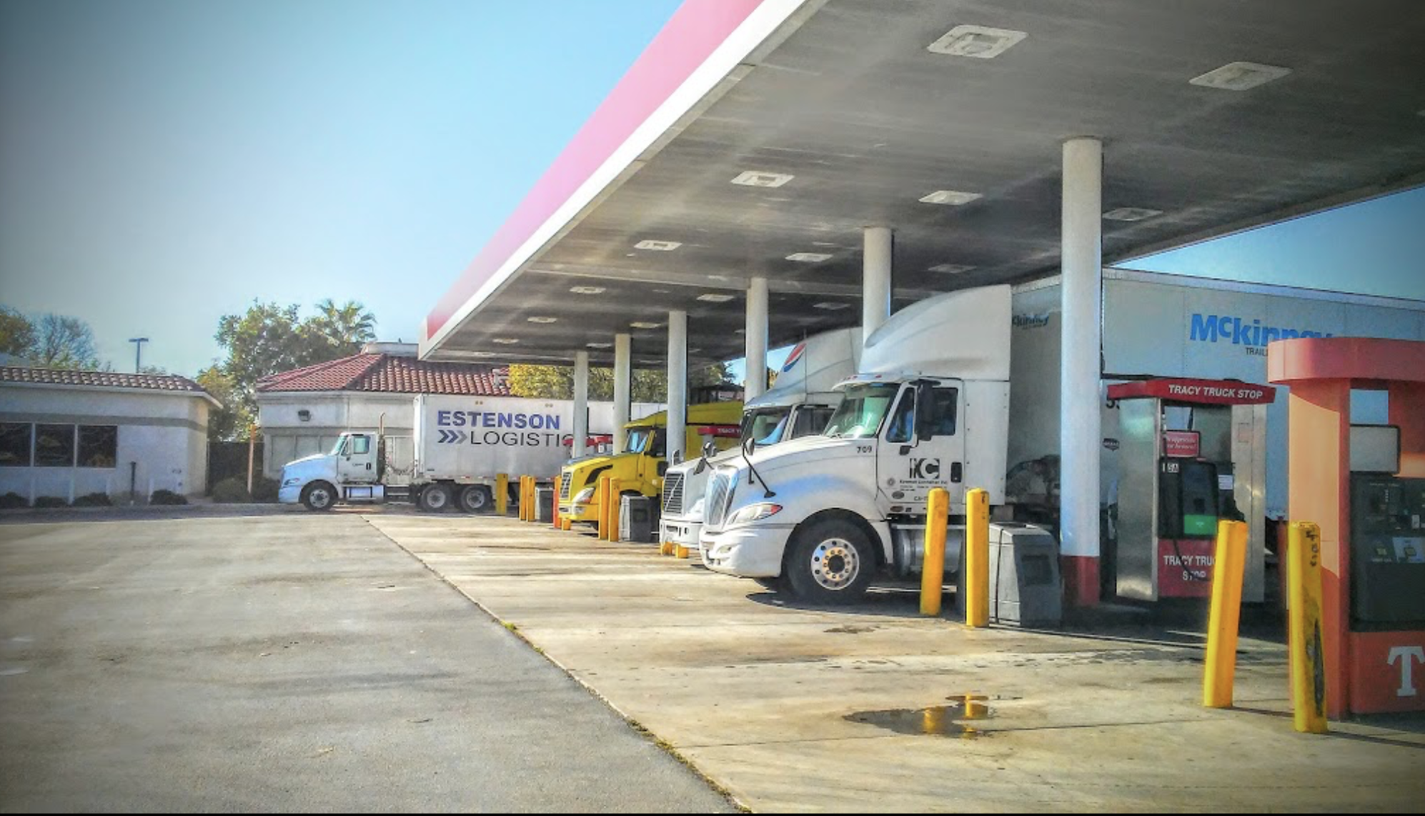 Tracy Truck and Auto Stop Photo