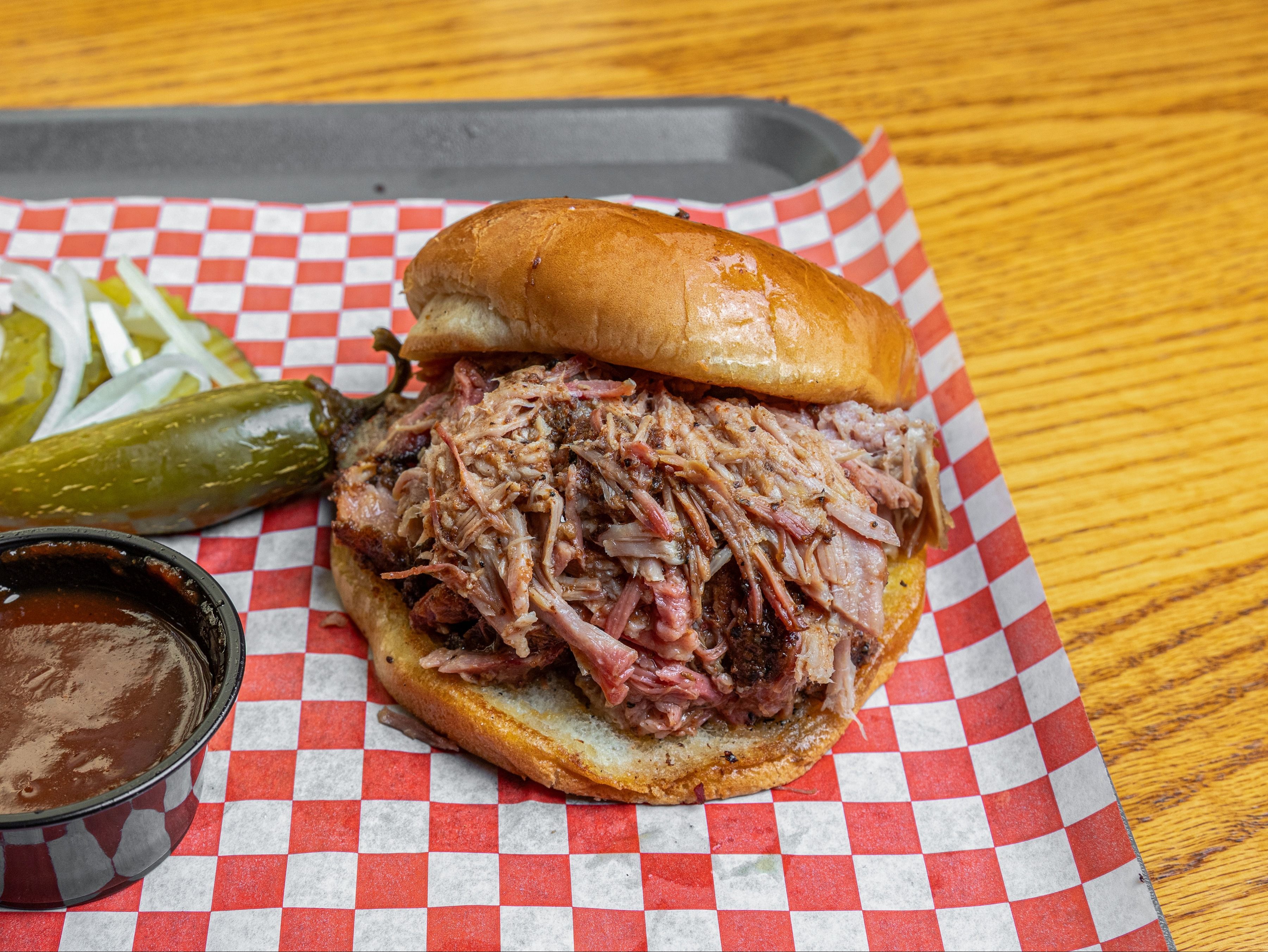 Pulled Pork Sandwich w/6oz Side (Pick Only 1 Side)