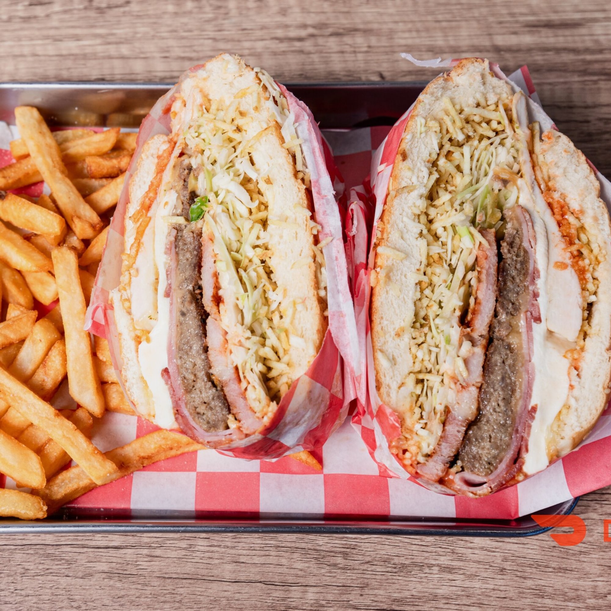 Hamburguesa Triple 'La Veneka'