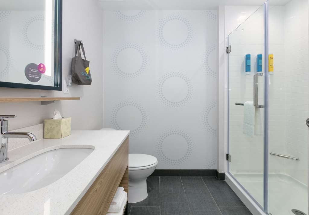 Tru by Hilton Austin NW Arboretum Image