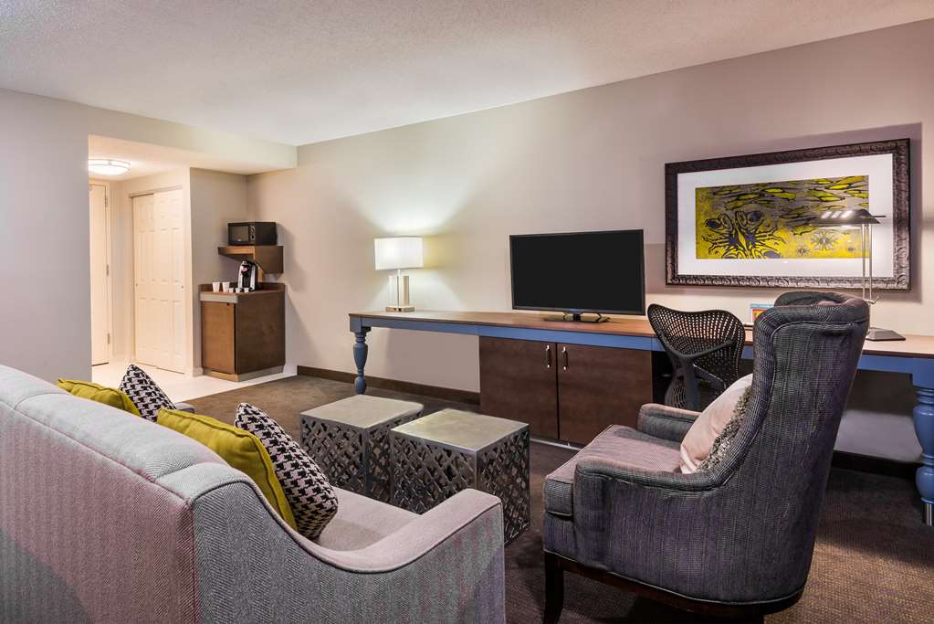 Hilton Garden Inn Westbury Image