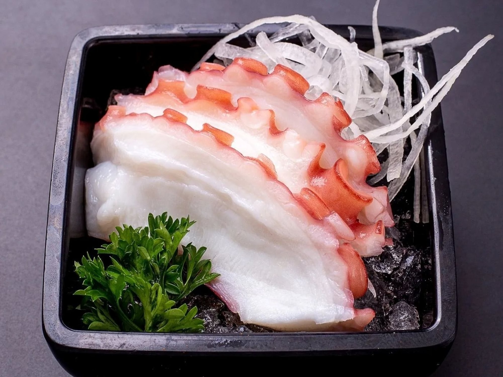 Octopus Sashimi (3pcs)