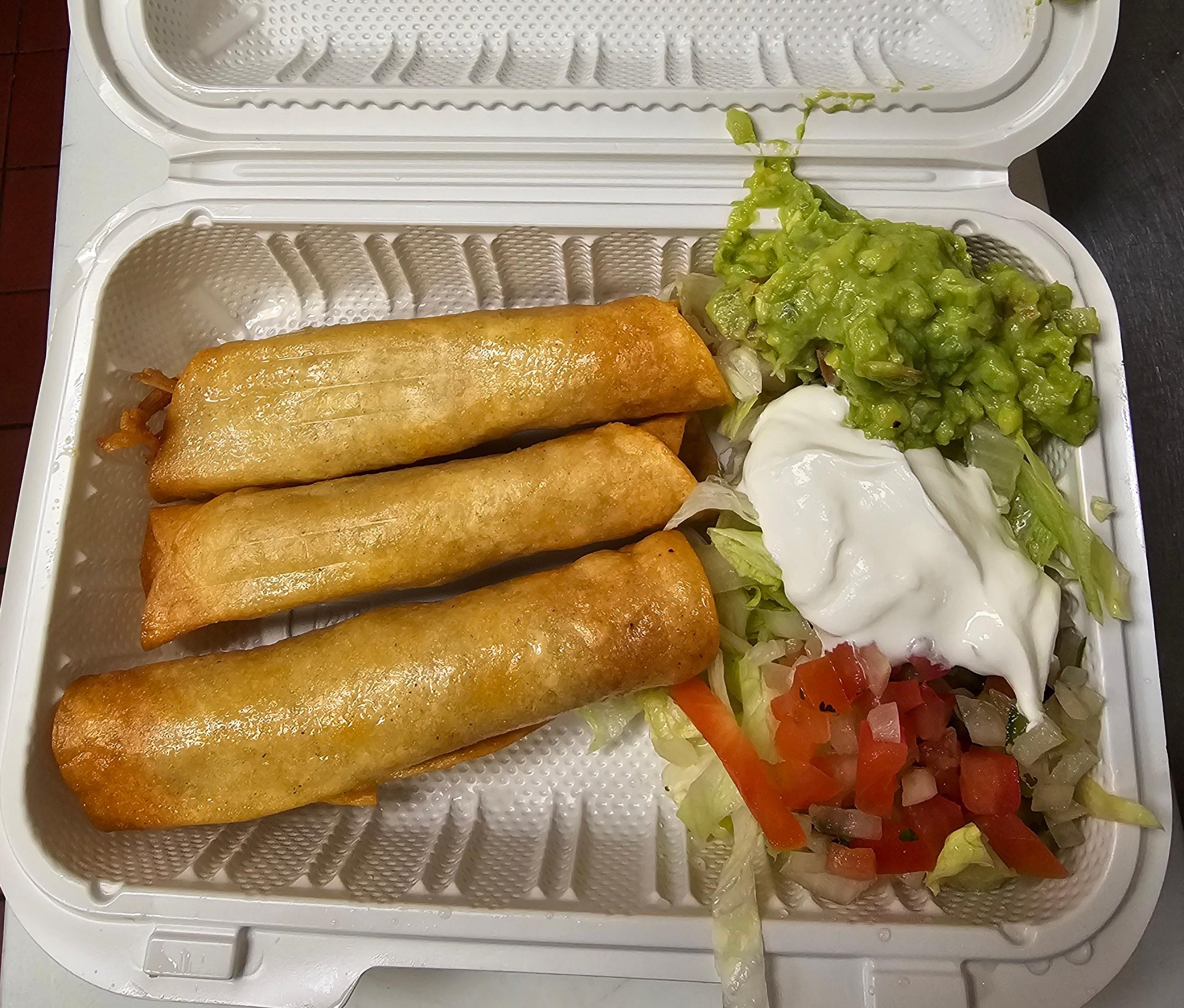Flautas (tacos dorados)