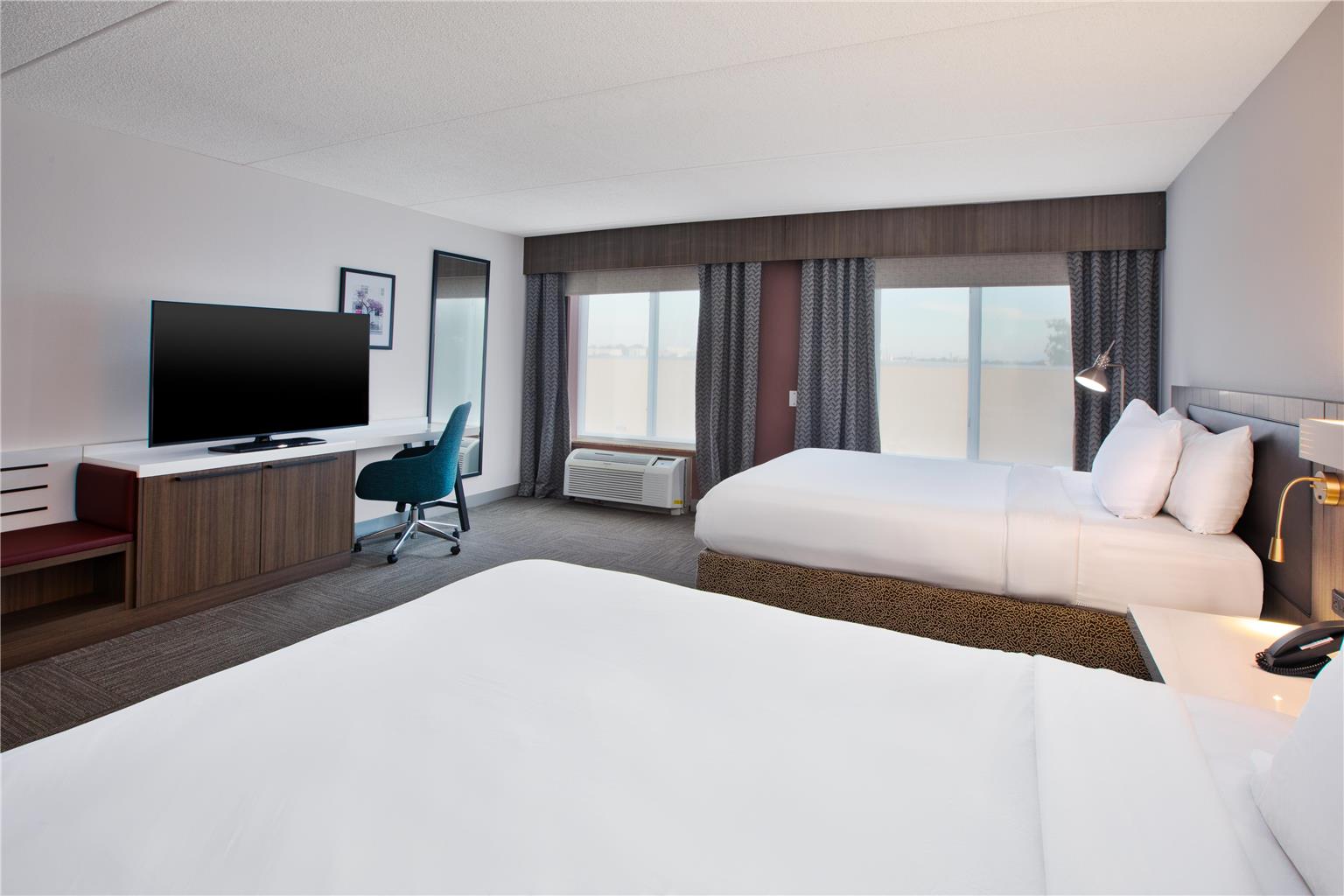 Hilton Garden Inn Chesapeake/Greenbrier Image