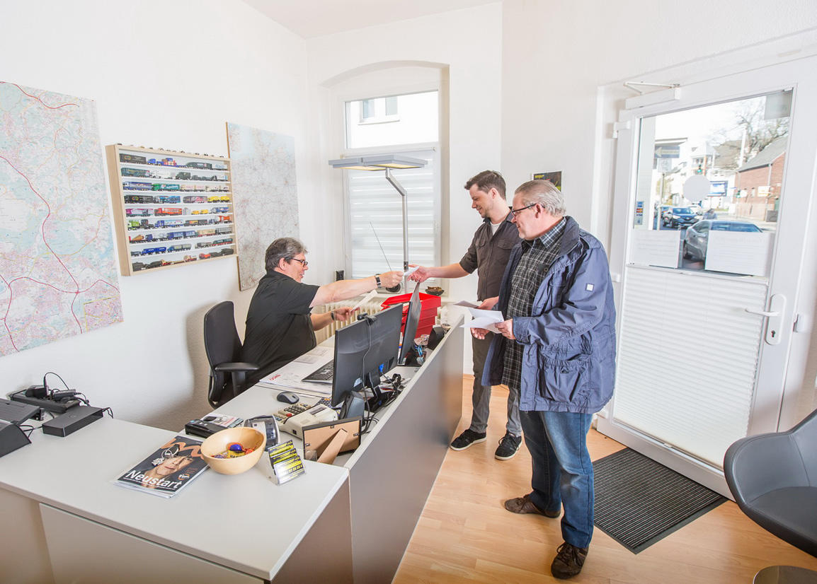 Bilder Flughafentransfer, Krankenfahrten, Mietwagen KURTH