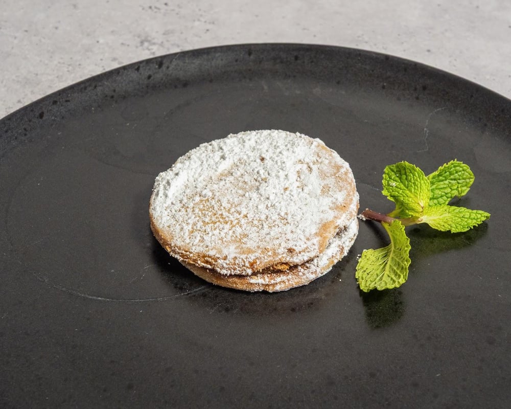 Cookies Alfajores with Dulce De Leche