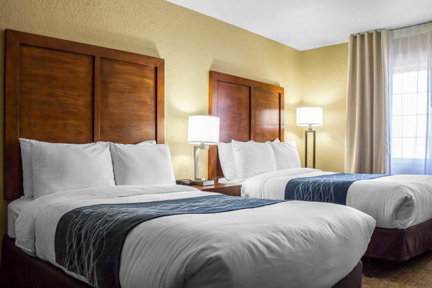 Images Comfort Inn & Suites at Talavi