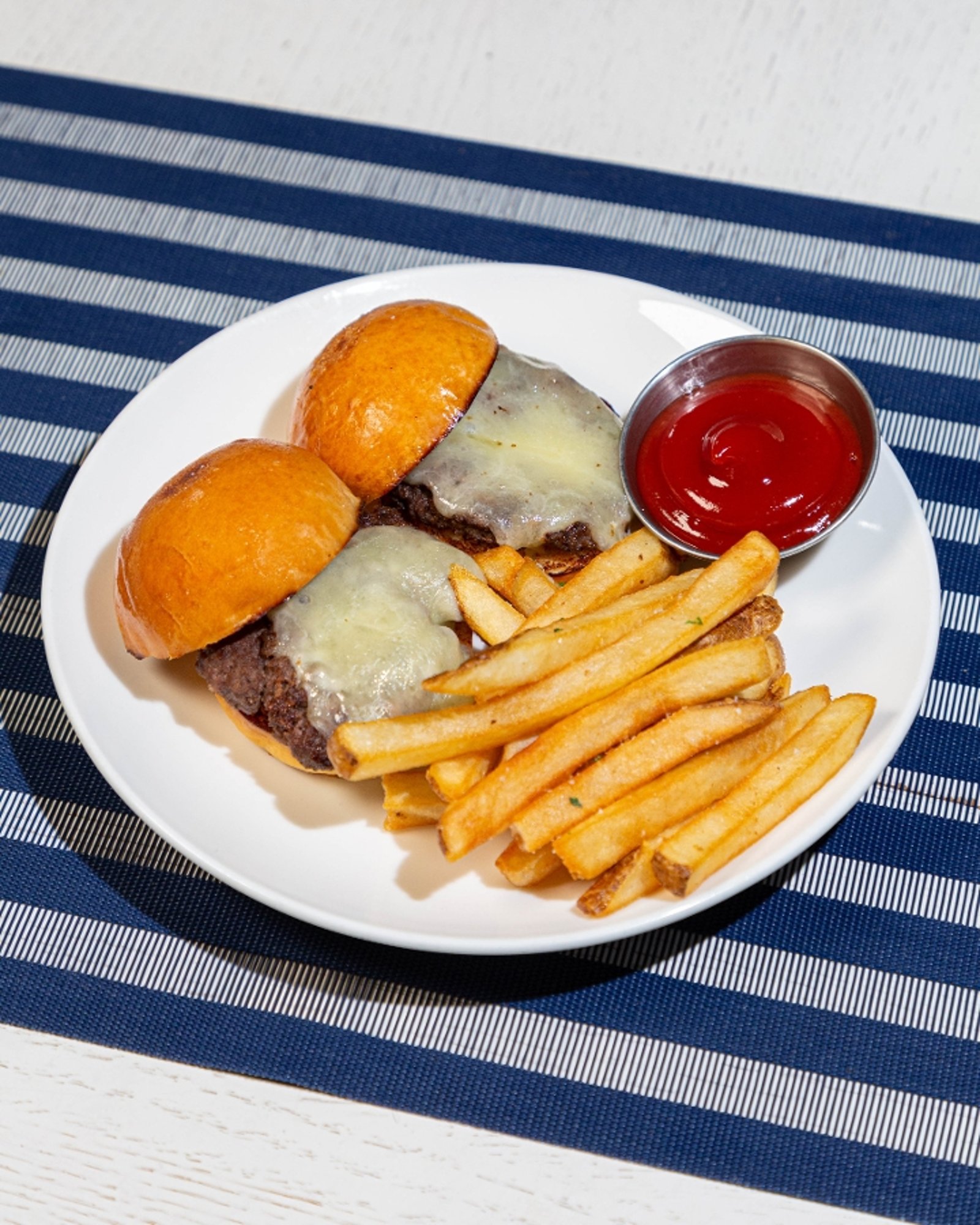 Kids Mini Burgers (2)