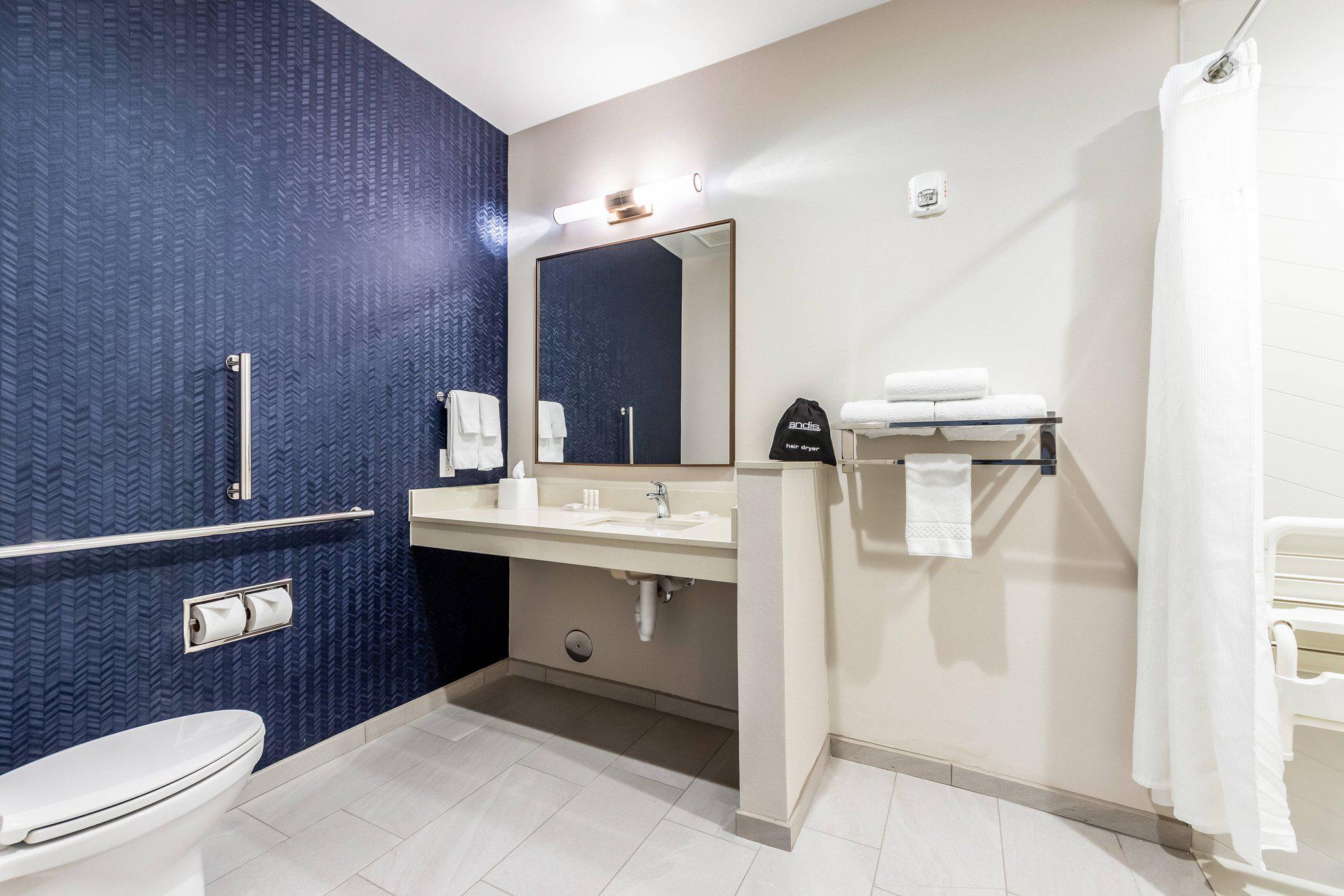 Fairfield Inn & Suites by Marriott Dallas Plano/Frisco Photo