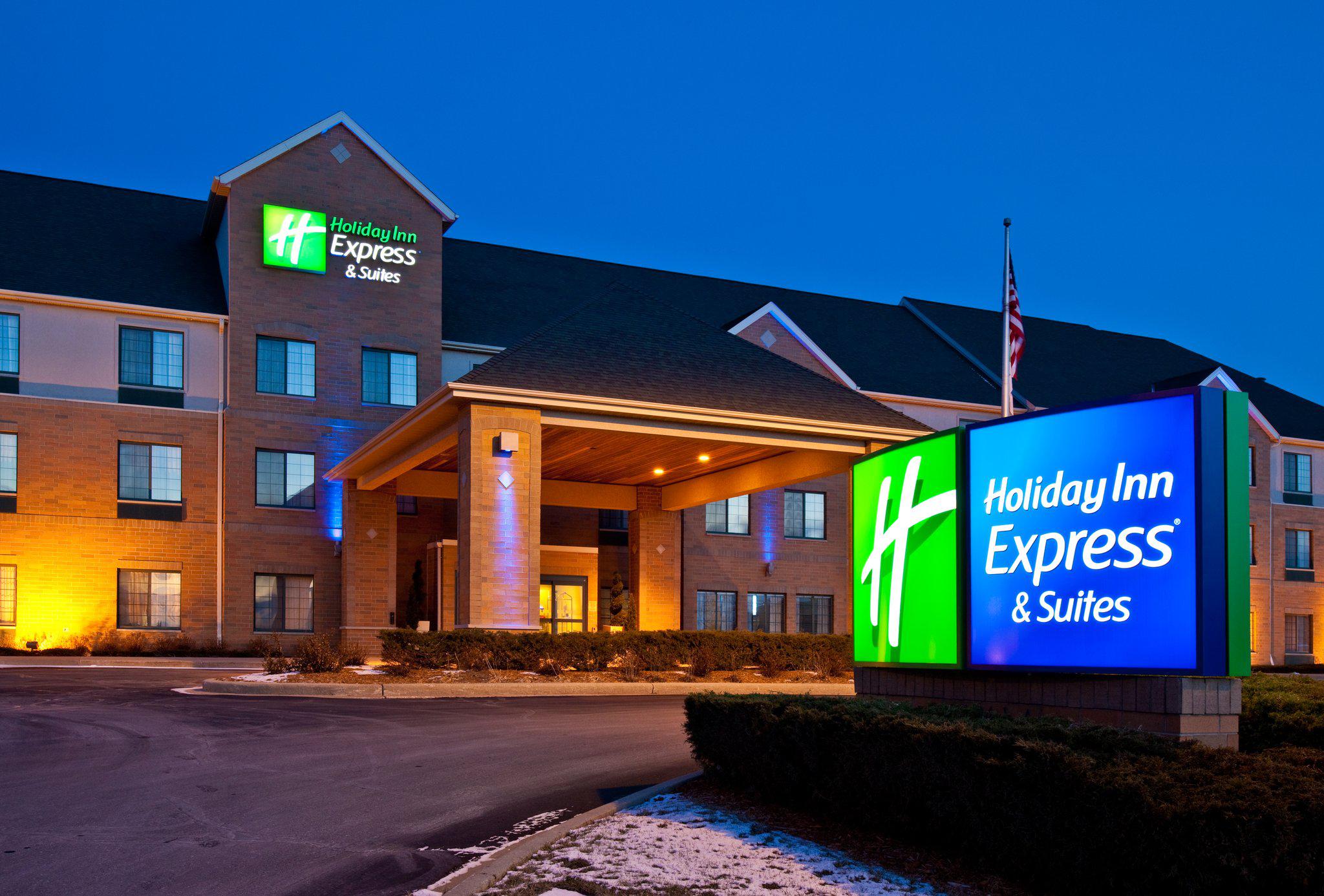 Holiday Inn Express & Suites Pleasant Prairie / Kenosha Photo